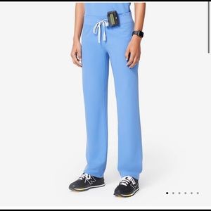 Figs Livingston™ Basic Scrub Pants
Ceil Blue